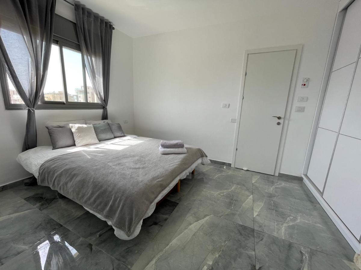 Sea& Sun Apartment Hadera Exterior photo